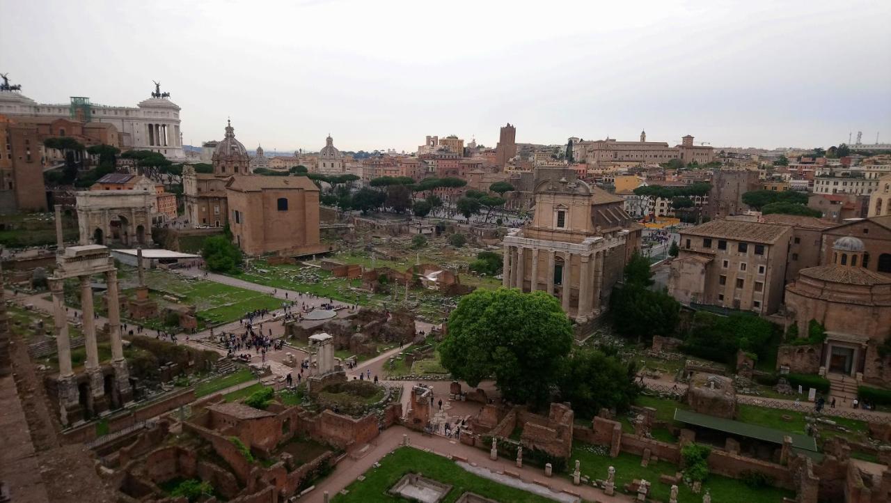 Foro B * Rome